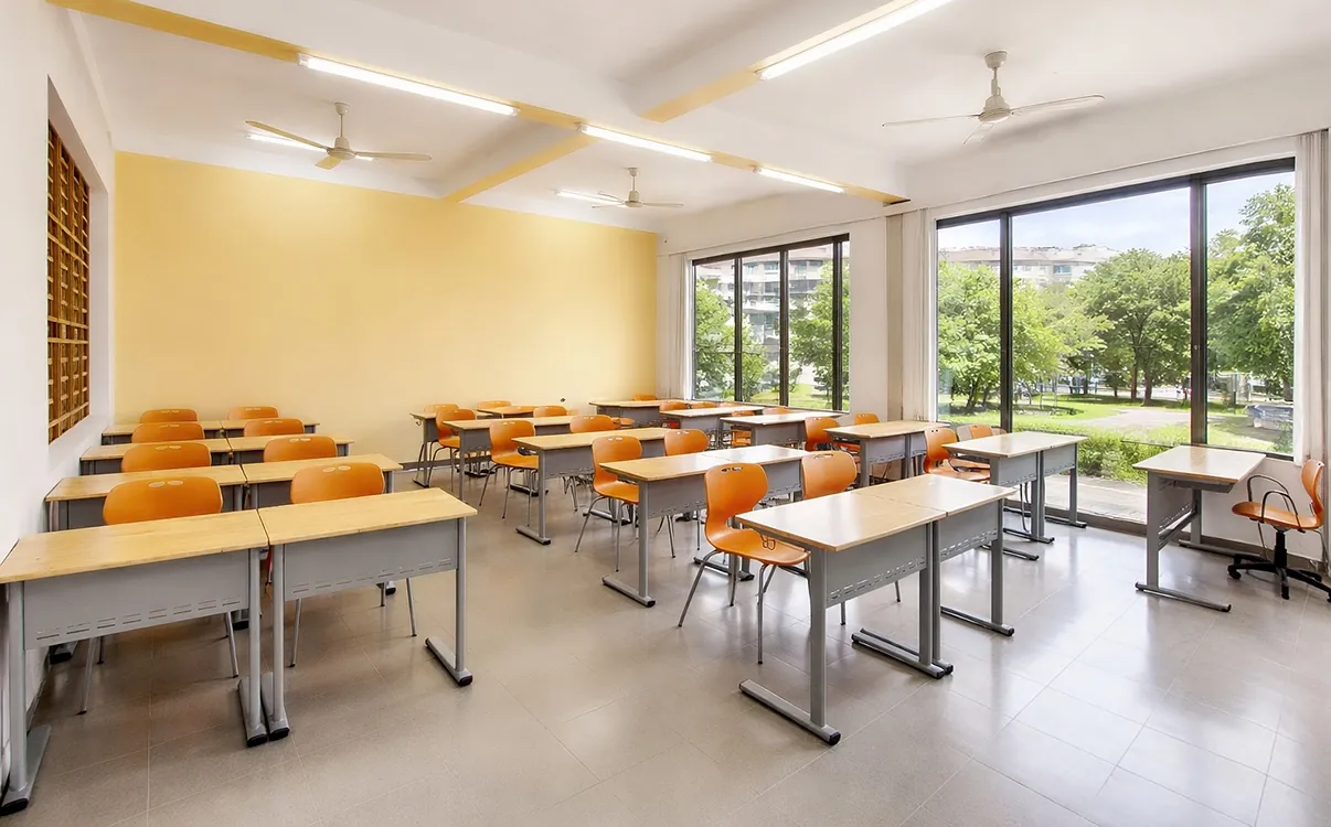 How to Choose the Best School Furniture for Classrooms (Buying Guide)